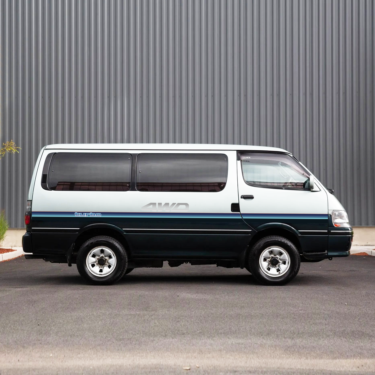 Toyota Hiace Turbo 4WD Decal